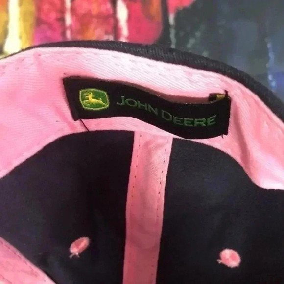 John Deere women’s hat navy and pink adjustable back - Picture 6 of 6